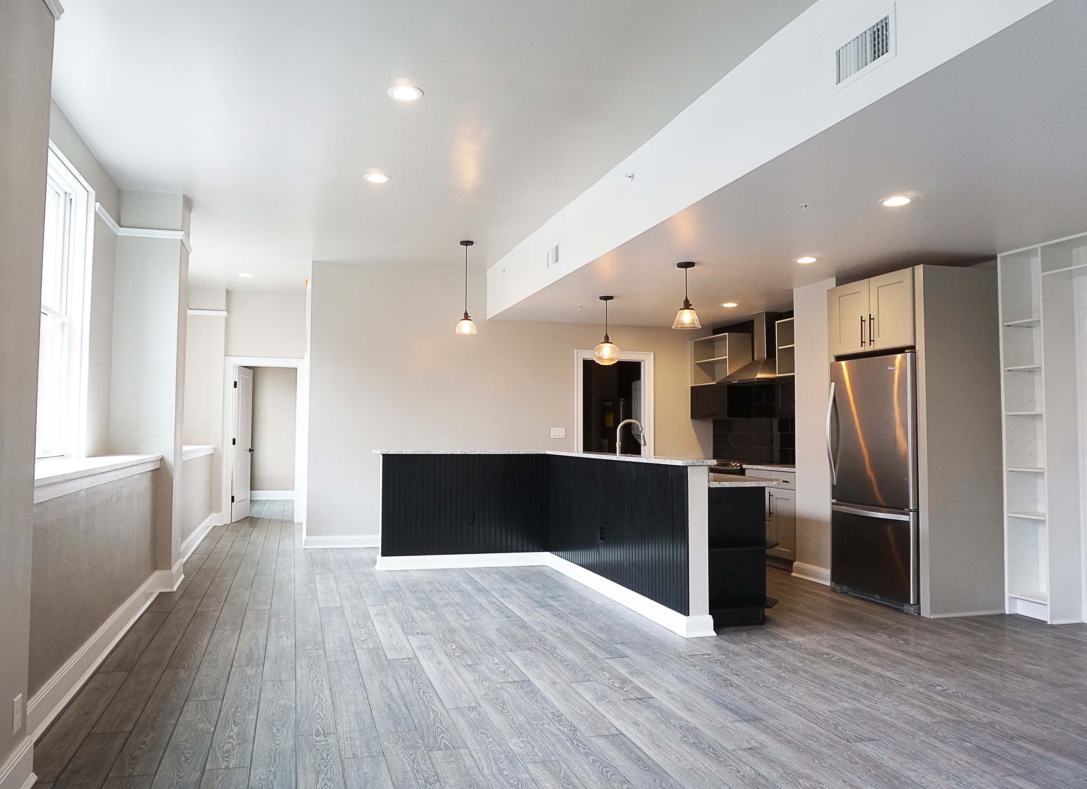 Onota Suite 201 - Common Space